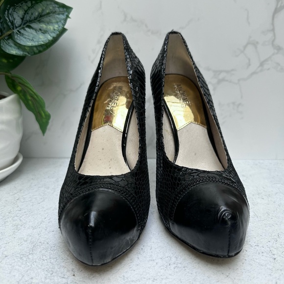 Black snake leather print Michael Kors Heels Cap Toe Pumps - Picture 3 of 8
